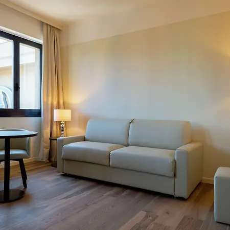 מלון Doubletree By Hilton 4*