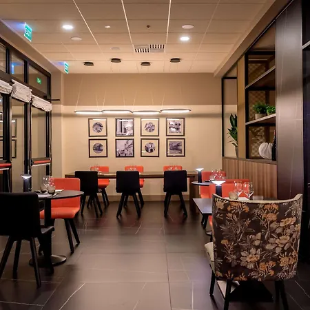 מלון Doubletree By Hilton