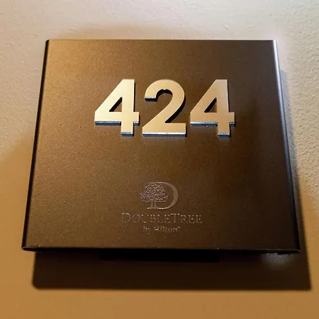מלון Doubletree By Hilton
