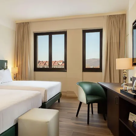 Hotel Doubletree By Hilton