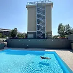 Doubletree By Hilton فندق 4*