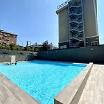 فندق Doubletree By Hilton